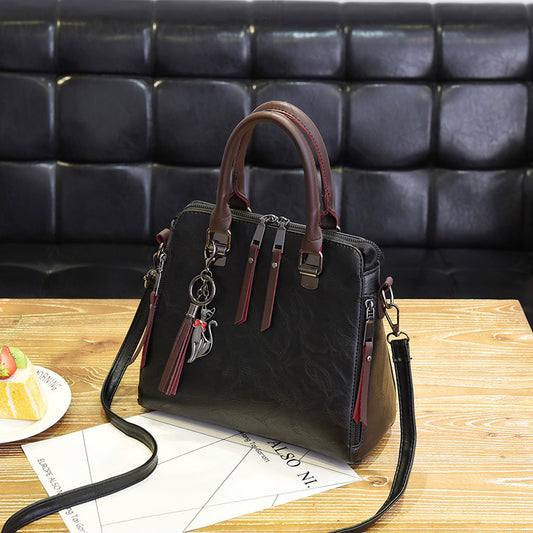 Chic Vintage Leather Handbag - Timeless Elegance for Every Occasion
