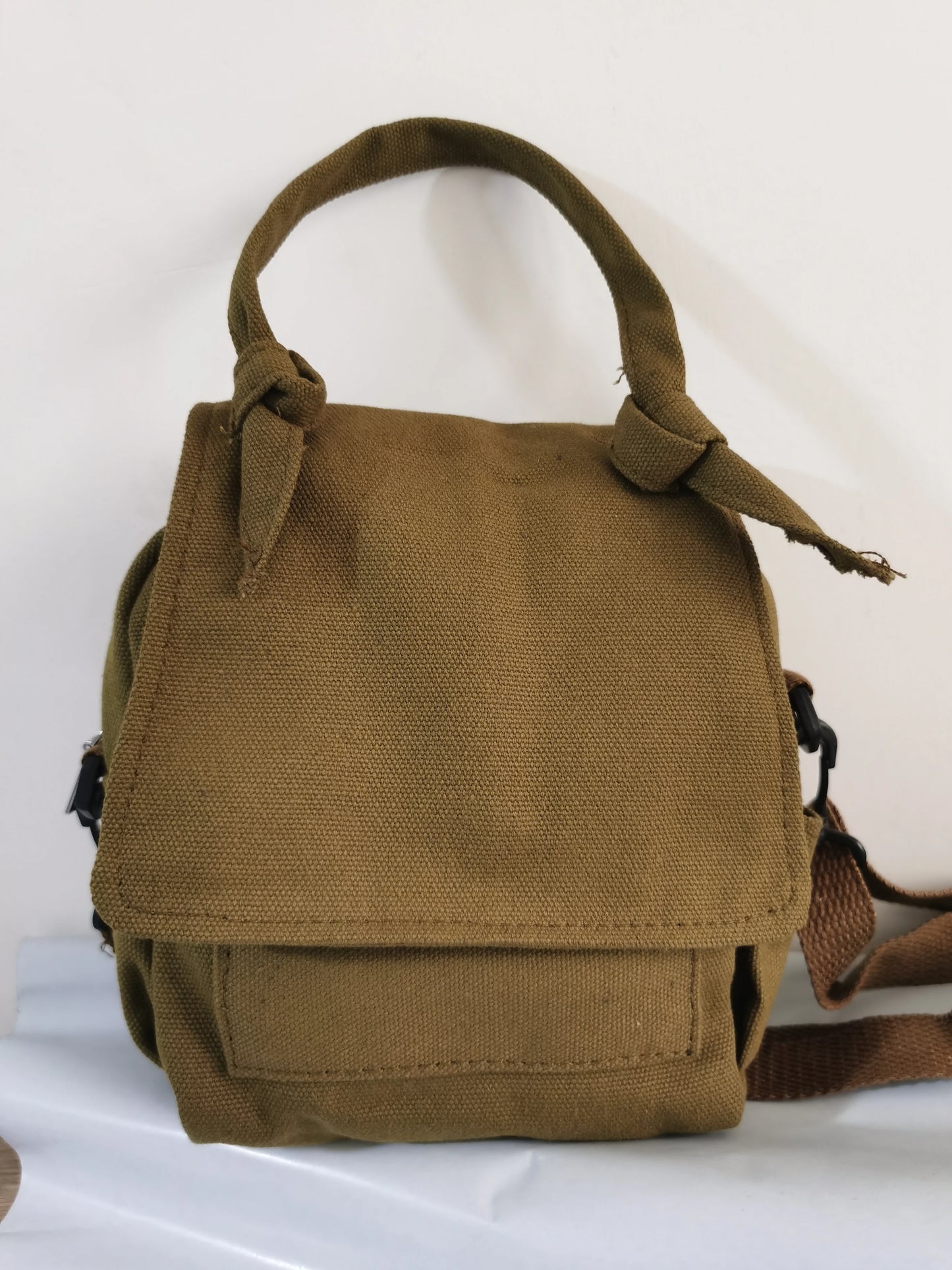 Chic & Versatile Canvas Crossbody Bag - Trendy Messenger Bag for Women 2020